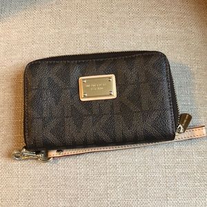 Michael Kors small wristlet